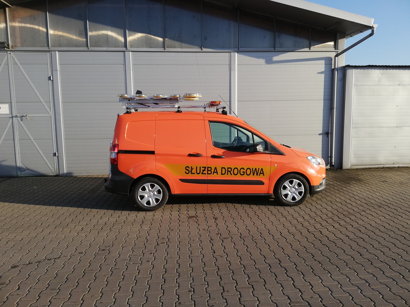 Ford Transit Courier Trend Van (9)